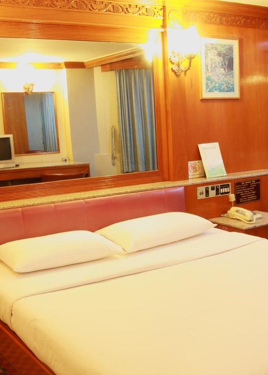 Pradipat Hotel Bangkok Exteriér fotografie